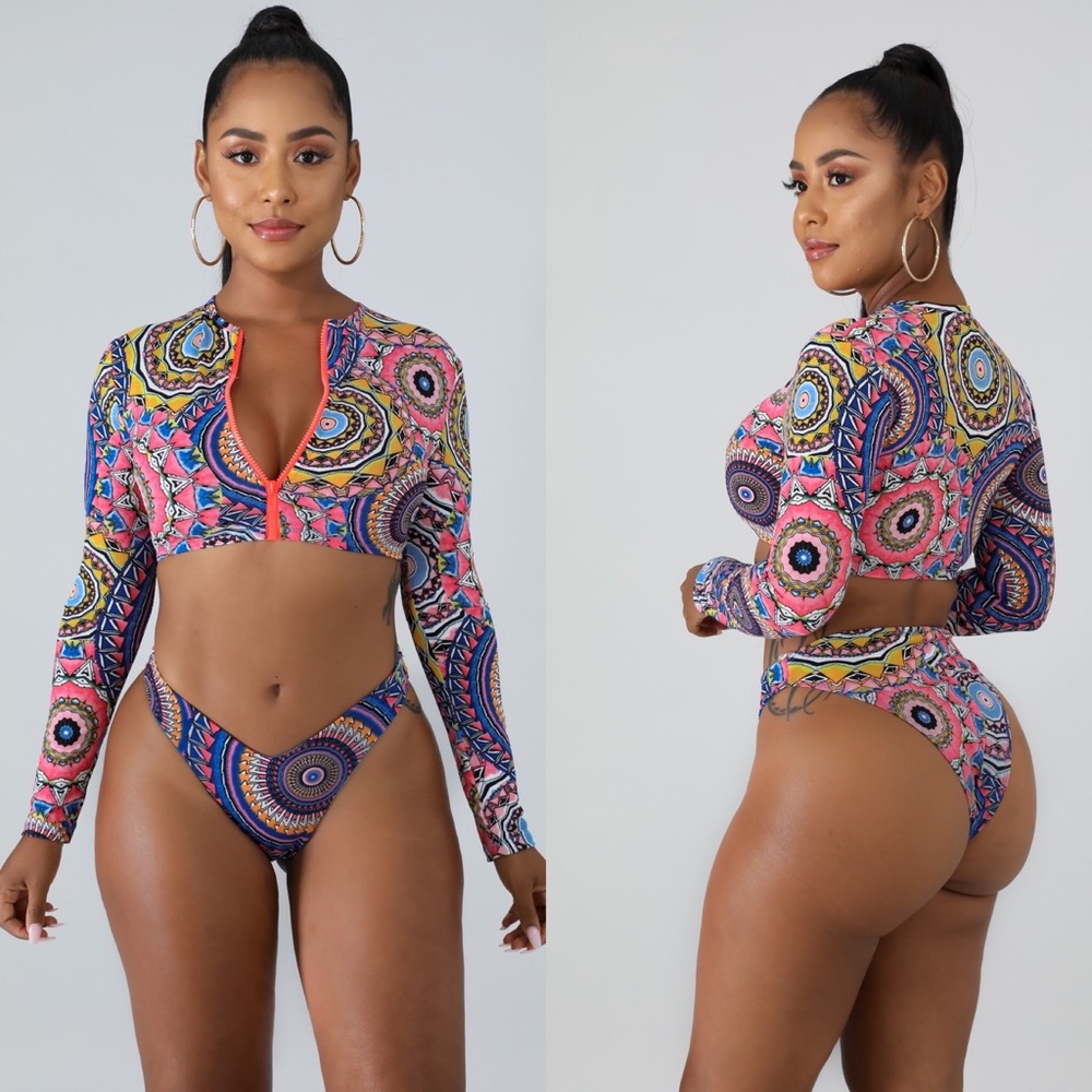 2 PC Medallion Swim Set